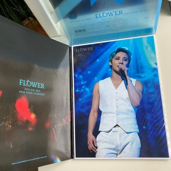 Flower 2015 Xia 3rd Asia Tour Concert DVD and Photobook